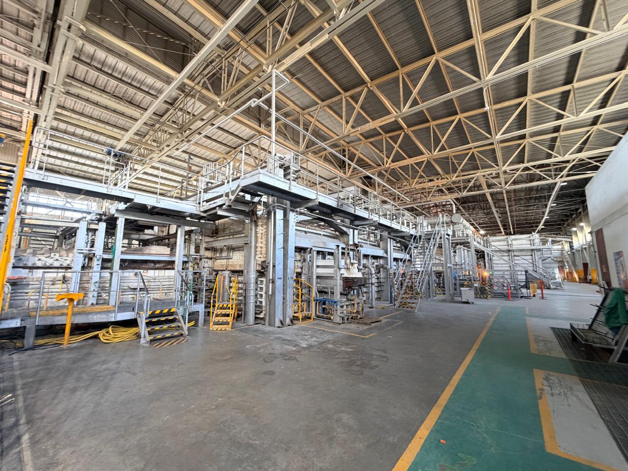 CVD modules installed on a flat glass production line