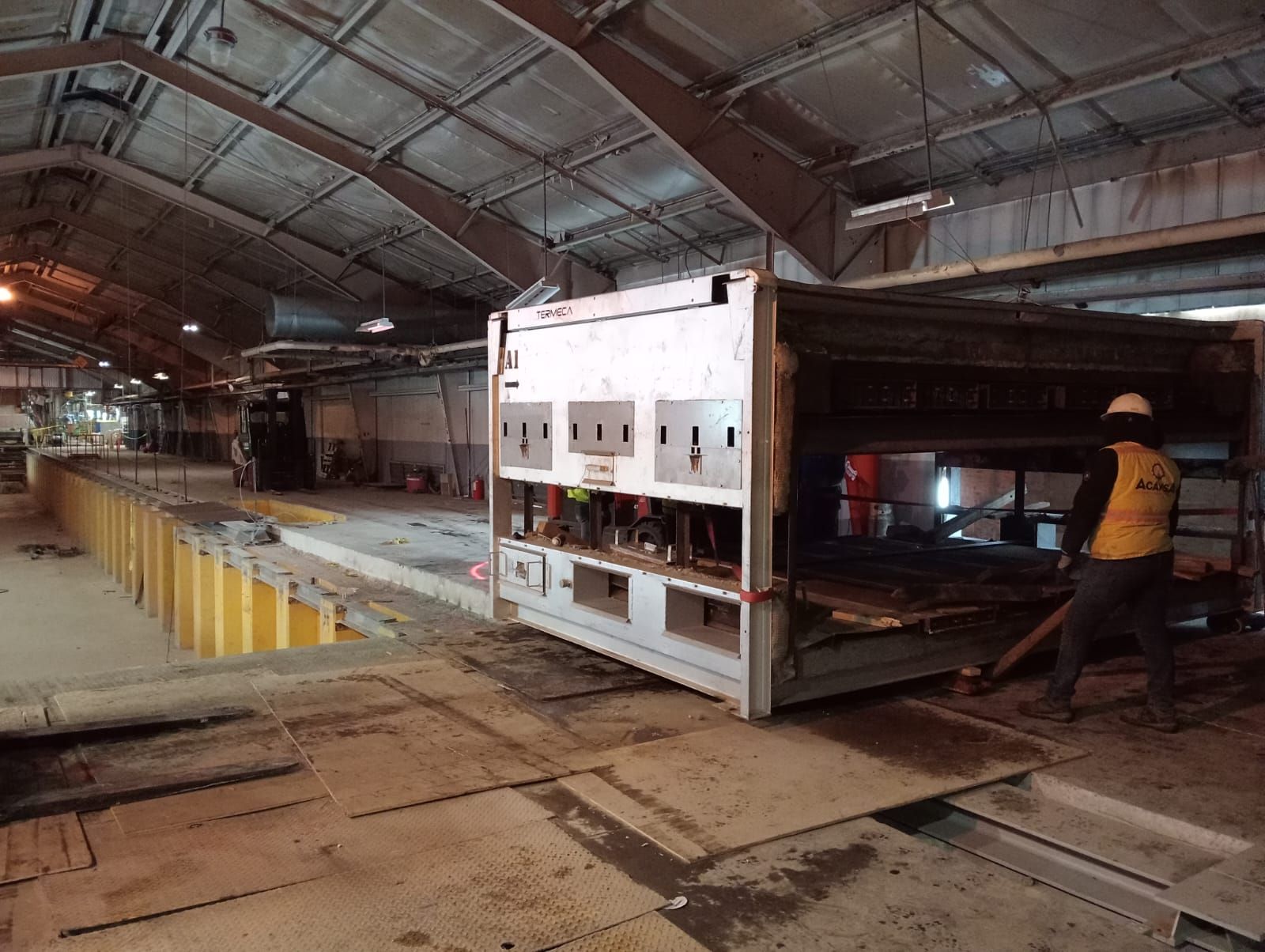 Installation of a Flat Glass LEHR on a Production Line — Meadville, Pennsylvania, USA